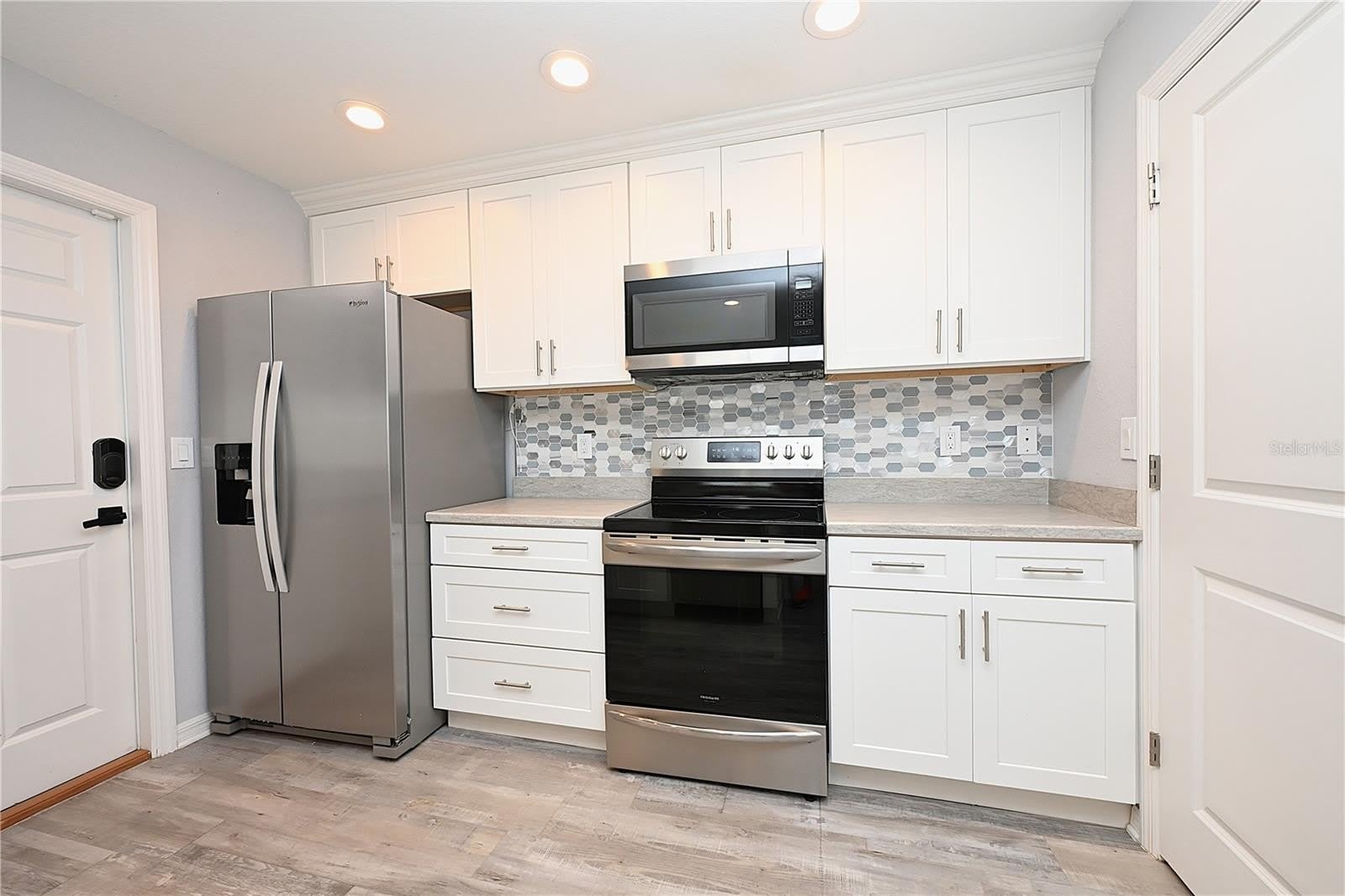 5662 TOWER PALMS Lane – photo 3
