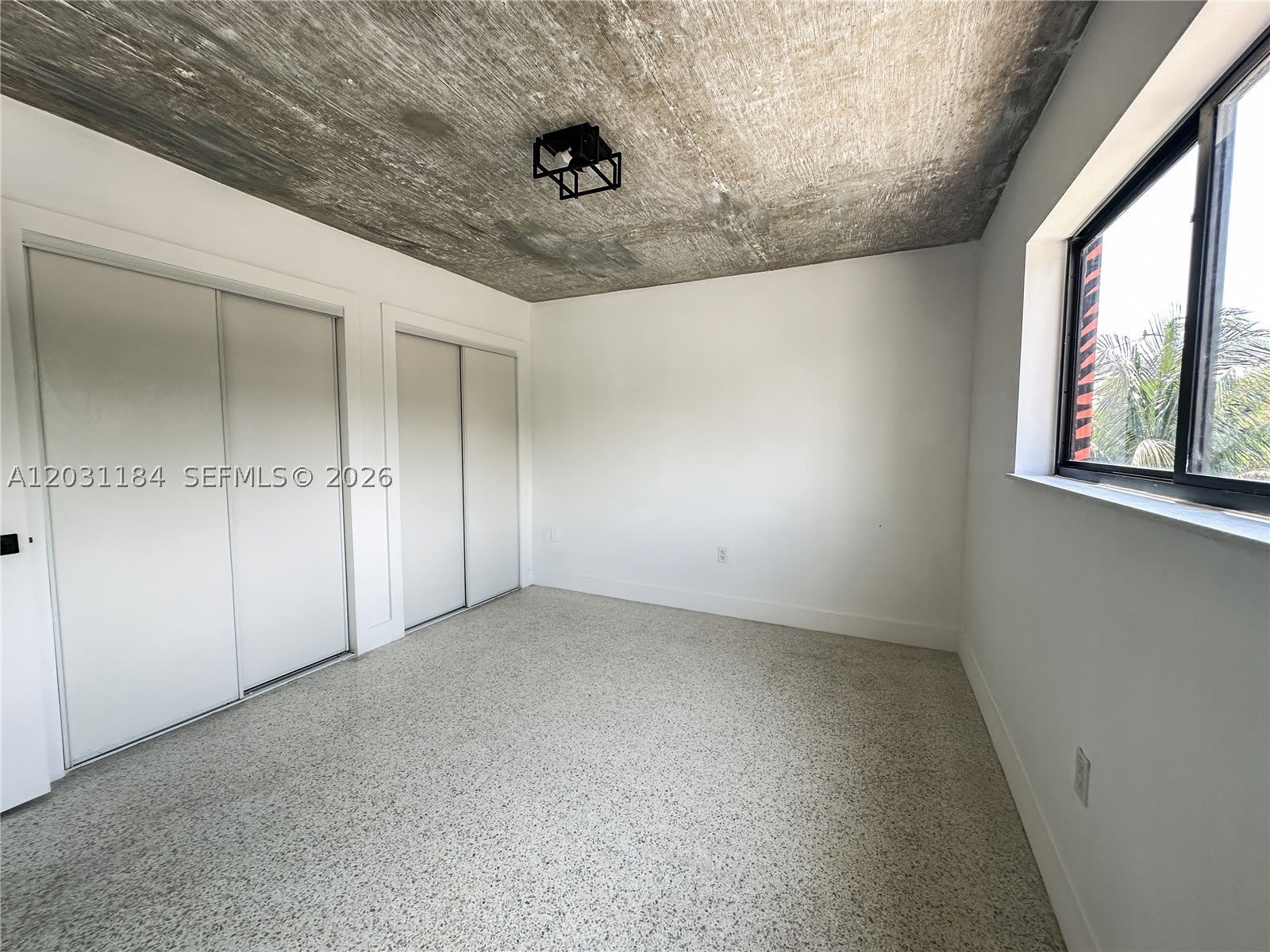 190 NW 69th St – photo 3