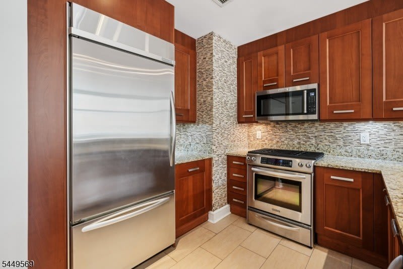 8100 River Rd – photo 3