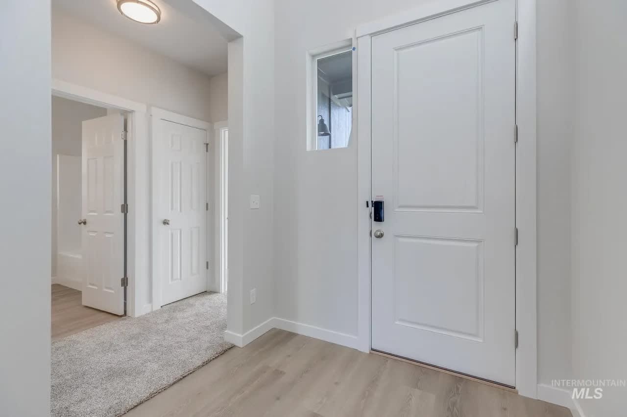 4382 West Sunny Cove Street – photo 3