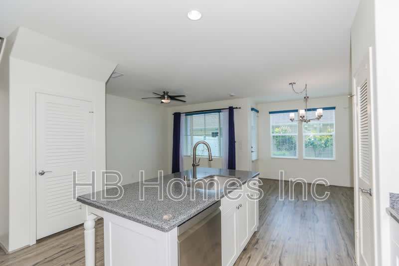 91-2220 Kaiwawalo Street #903 – photo 5