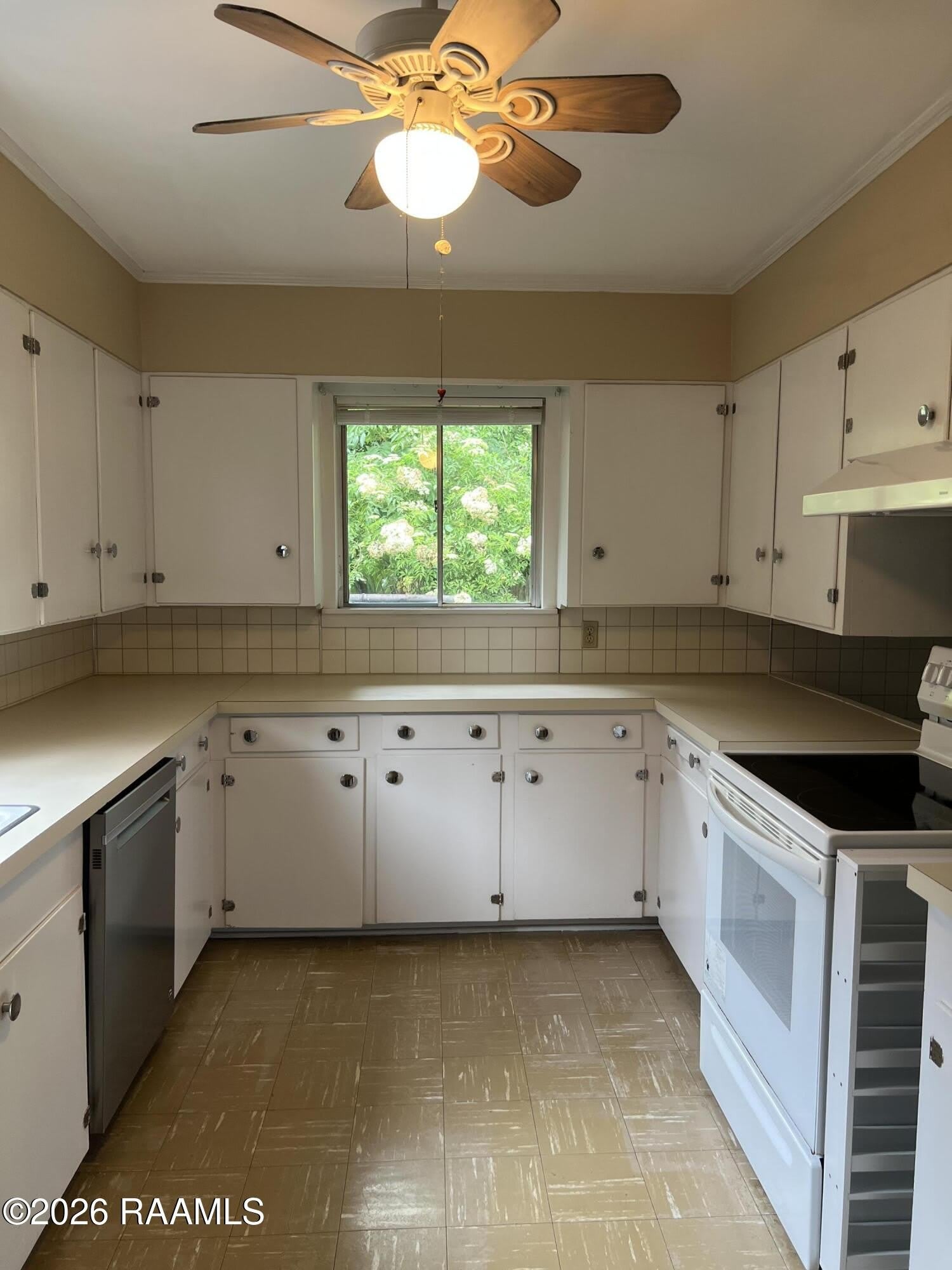 419 Saint Joseph Street – photo 2