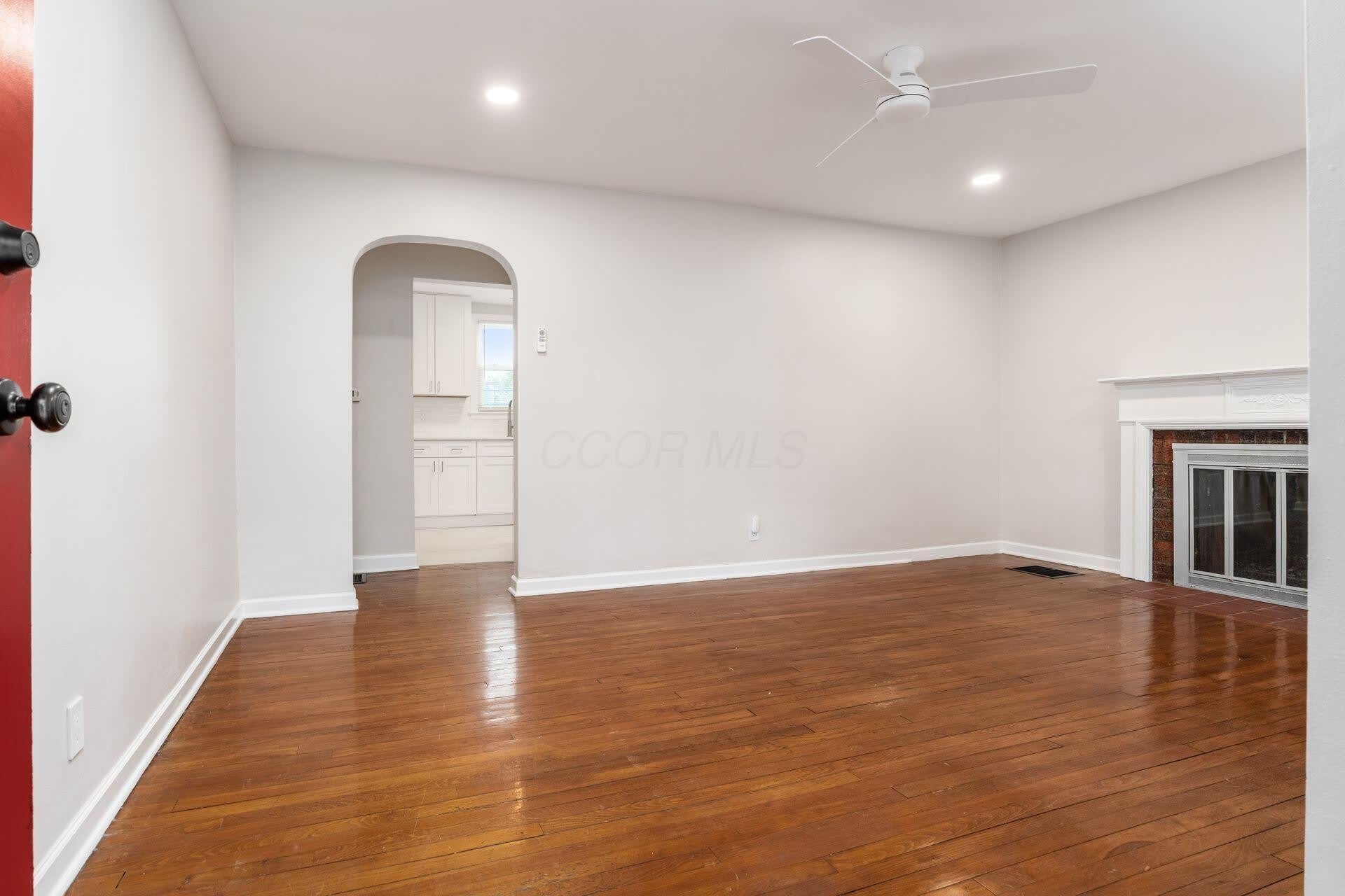 884 S Chesterfield Road – photo 5