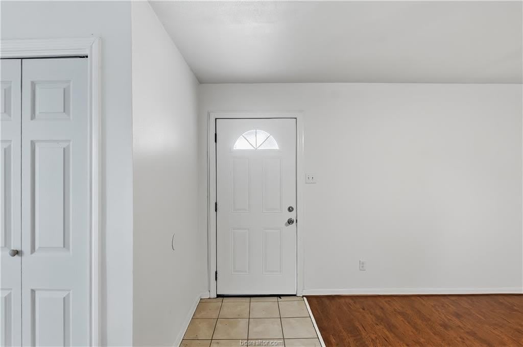 1411 Hawk Tree Drive – photo 4