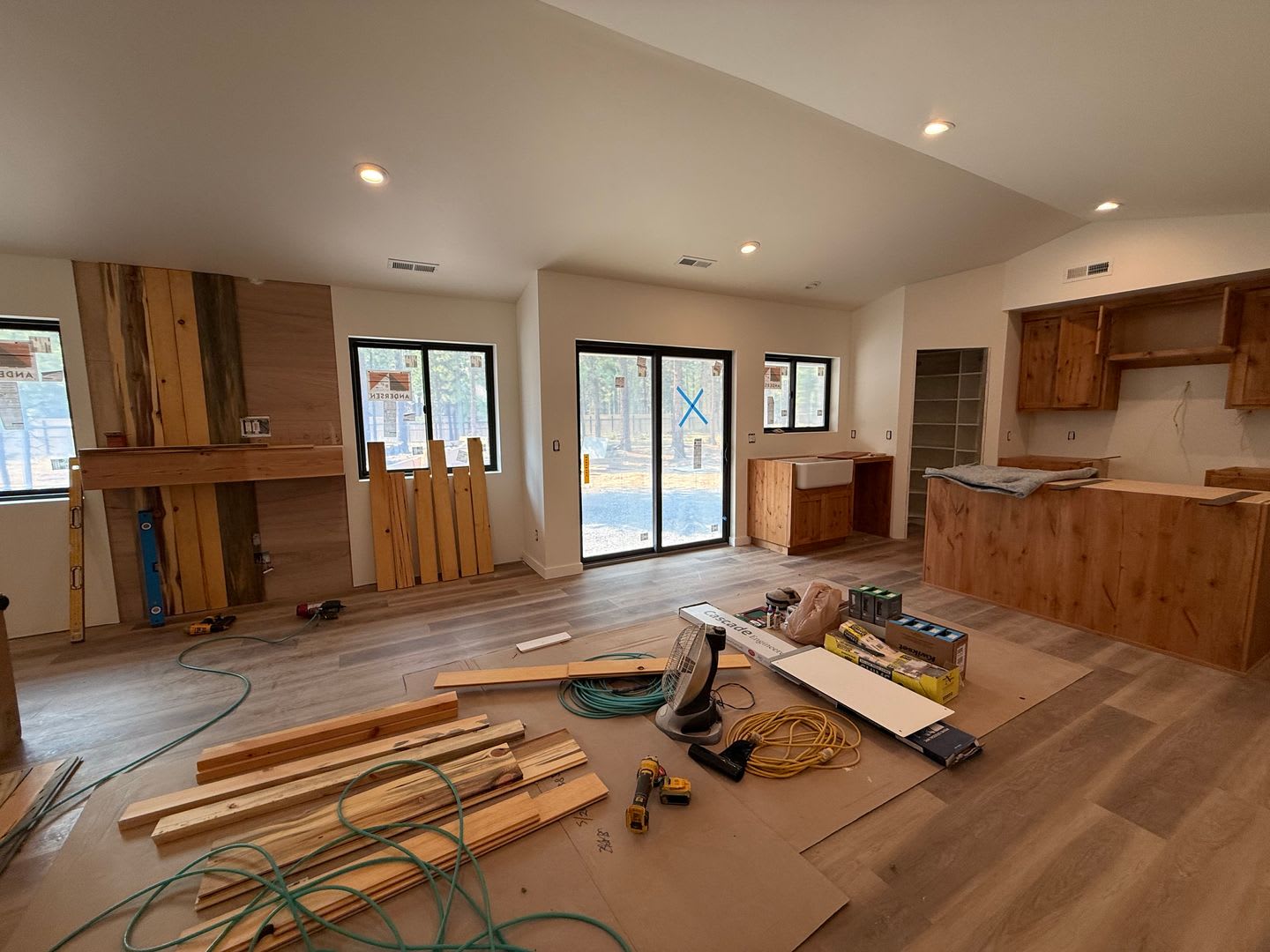 Custom Home on 1.6 Acres – photo 3