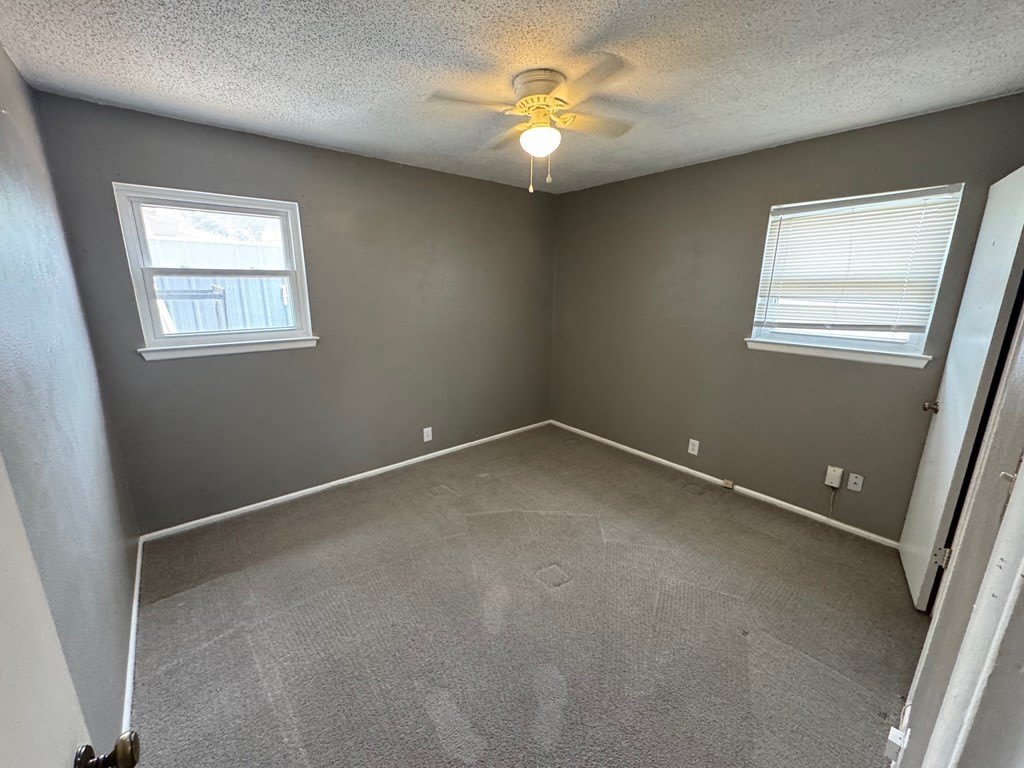 1752 53rd St – photo 4