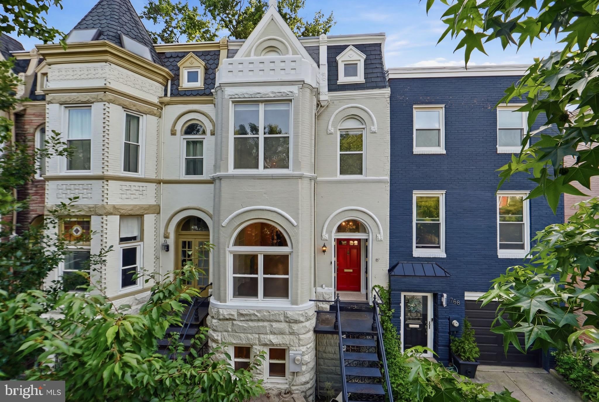 706 12TH Street NE – photo 2