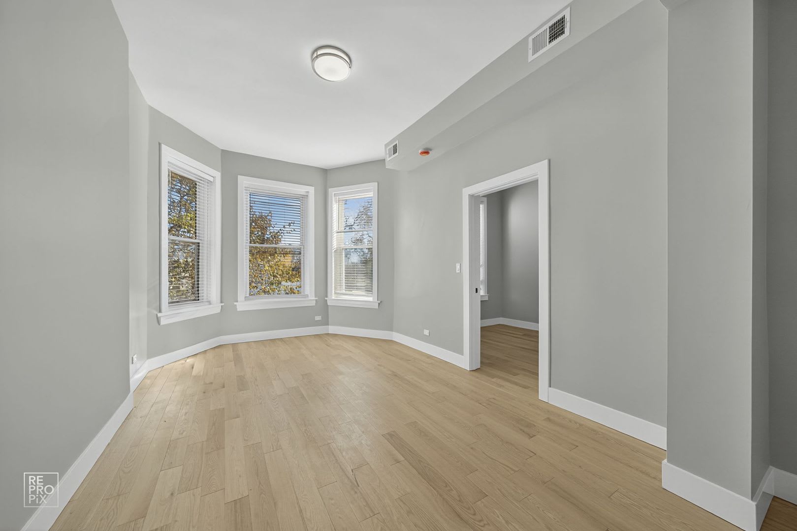 Fantastic 3-Bedroom Has All the Amenities – photo 3