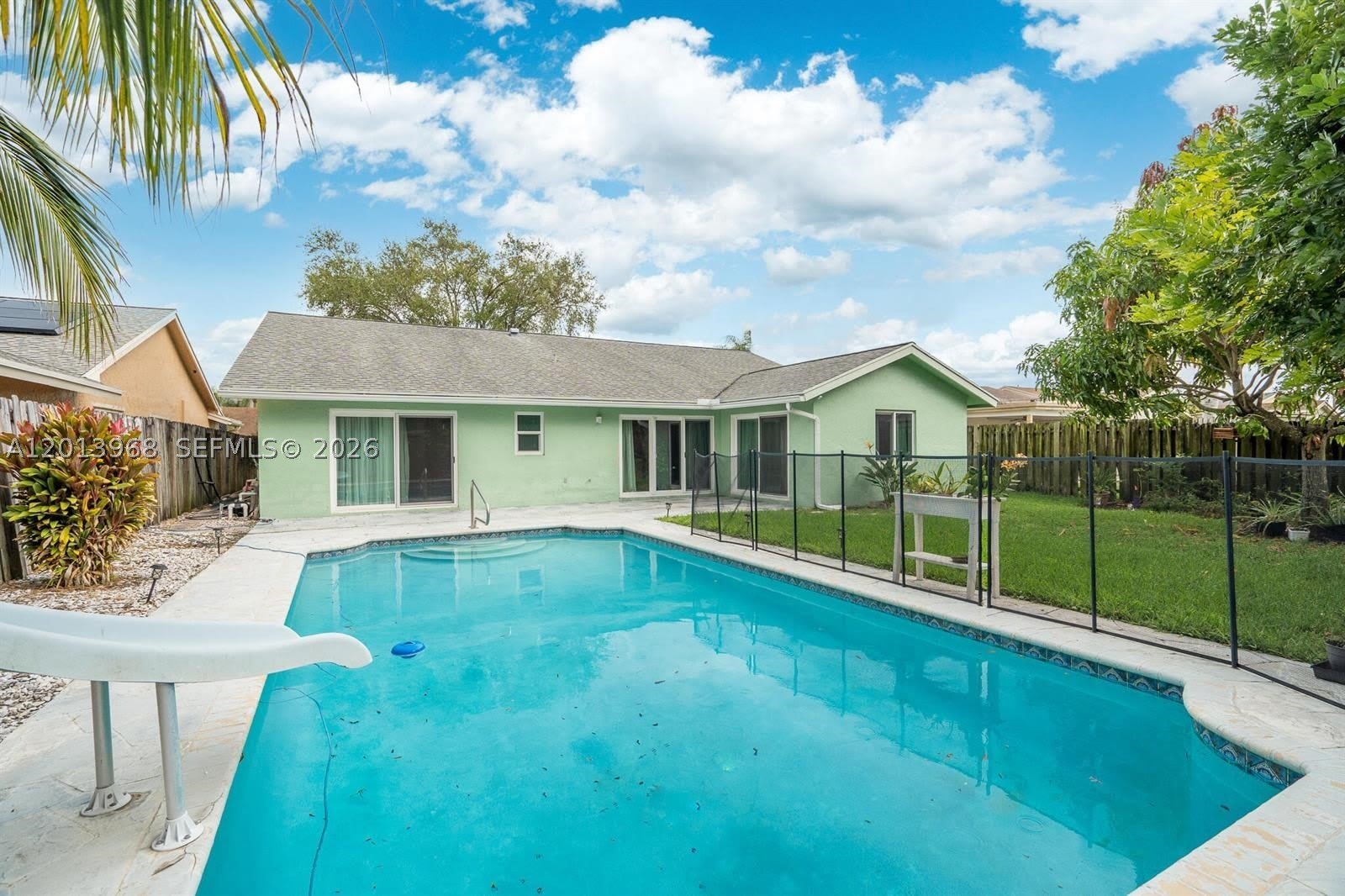 4125 Nw 96Th Ter – photo 1