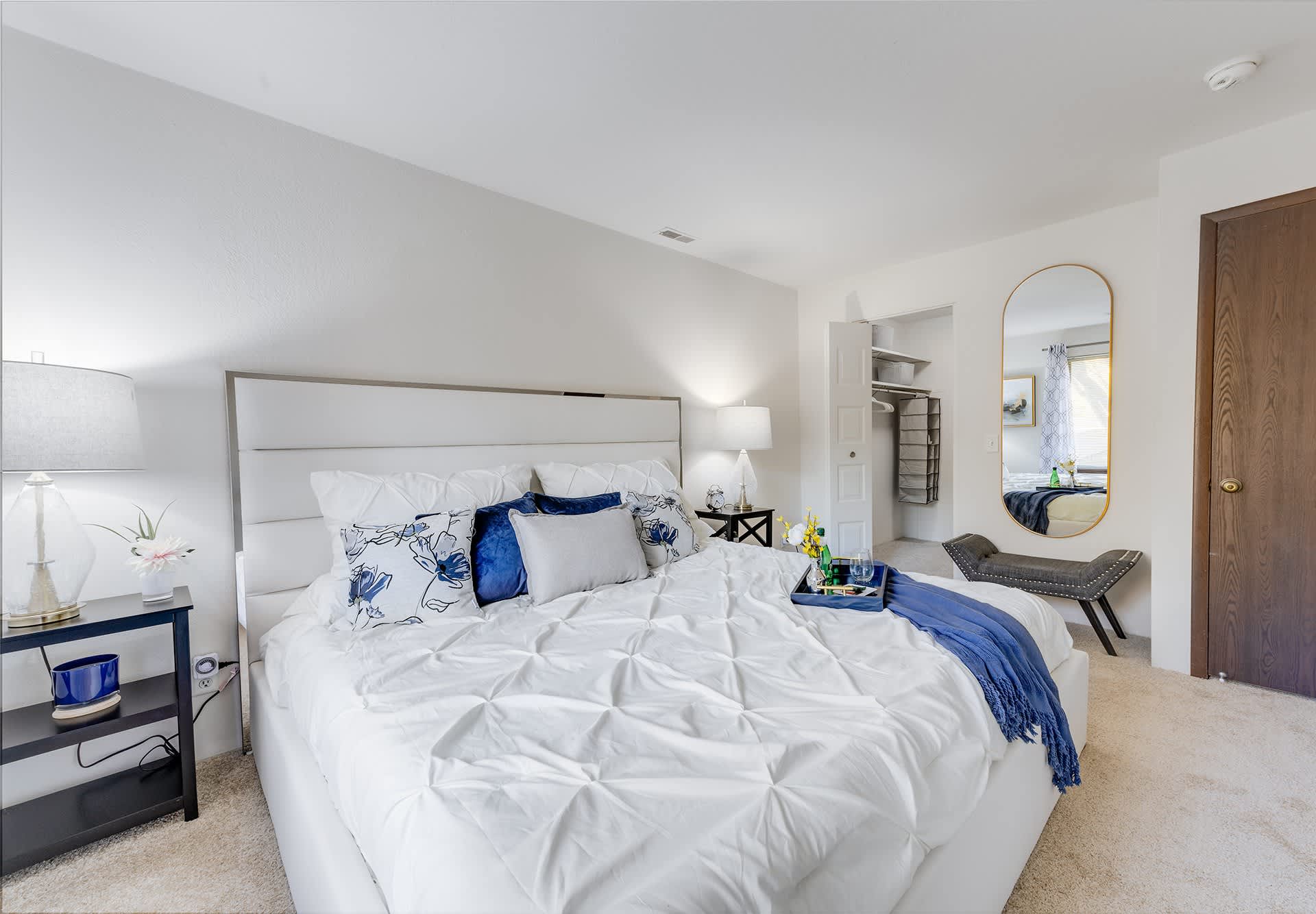 Willow Creek Apartments – photo 5