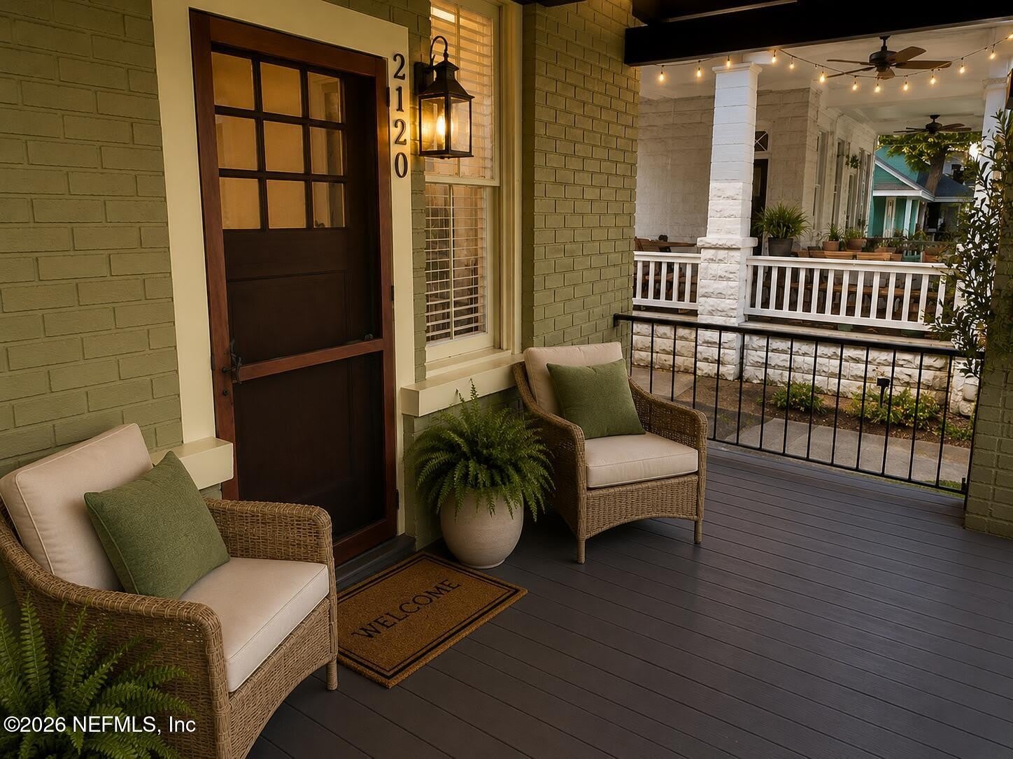 2120 HERSCHEL Street – photo 2