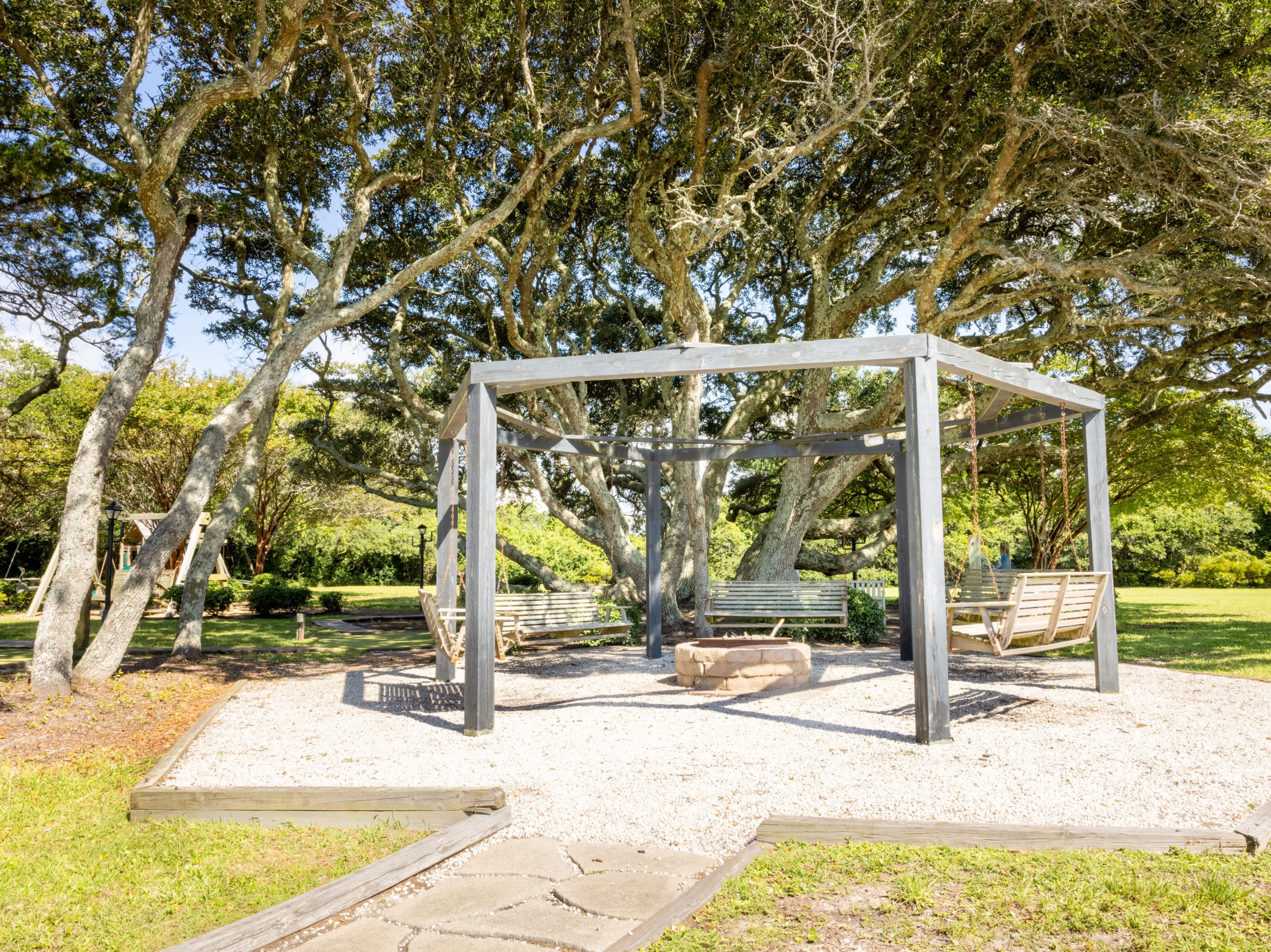 215 Coastal Point Drive – photo 5