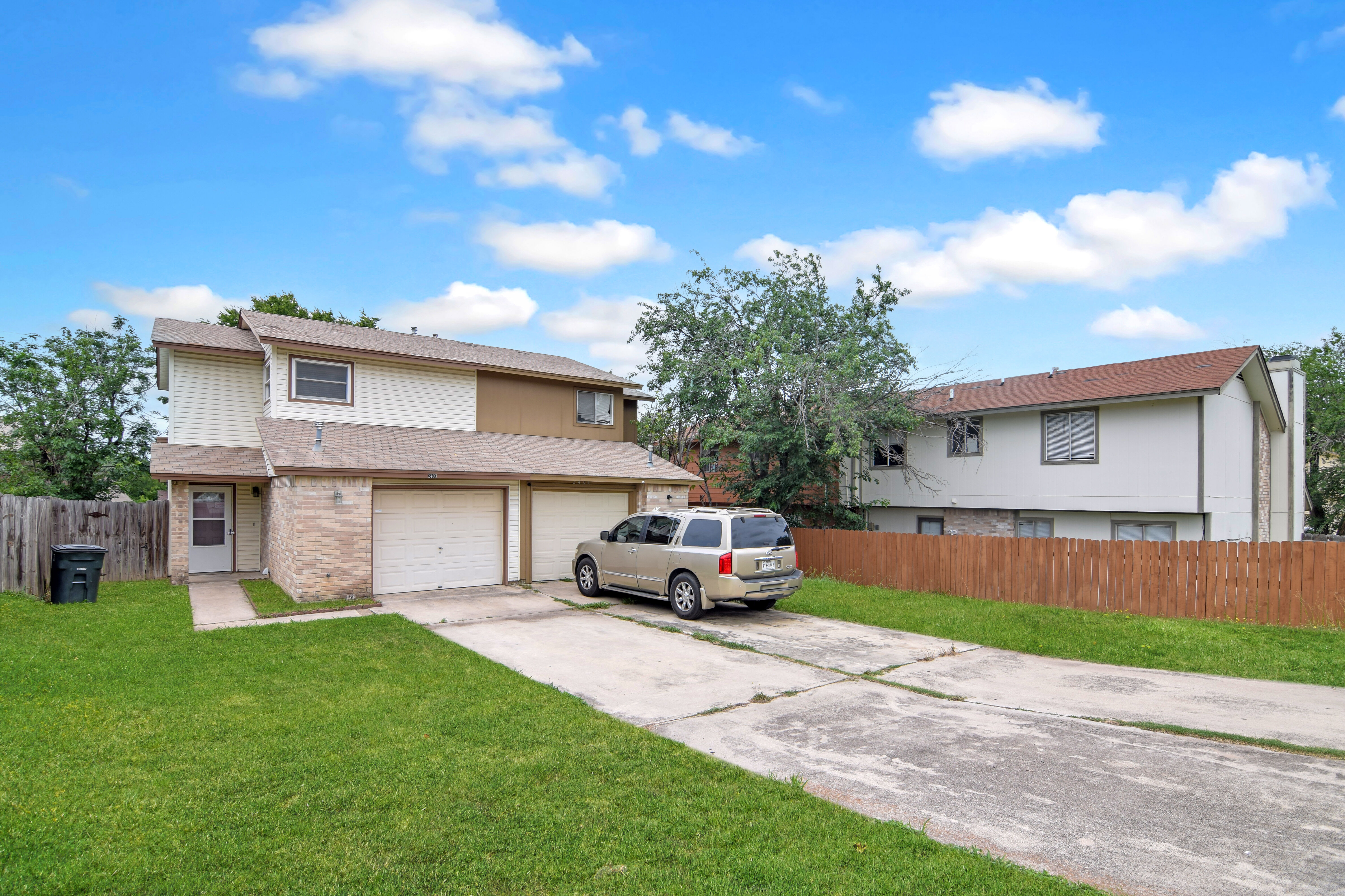 2403 Skylark Cir – photo 2