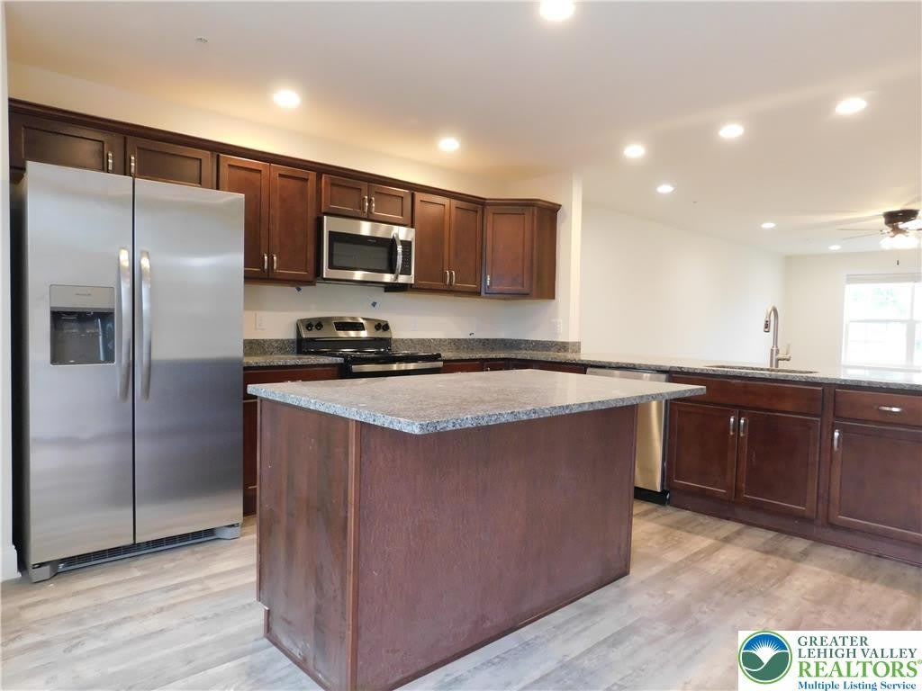 1549 Burkhardt Street – photo 2