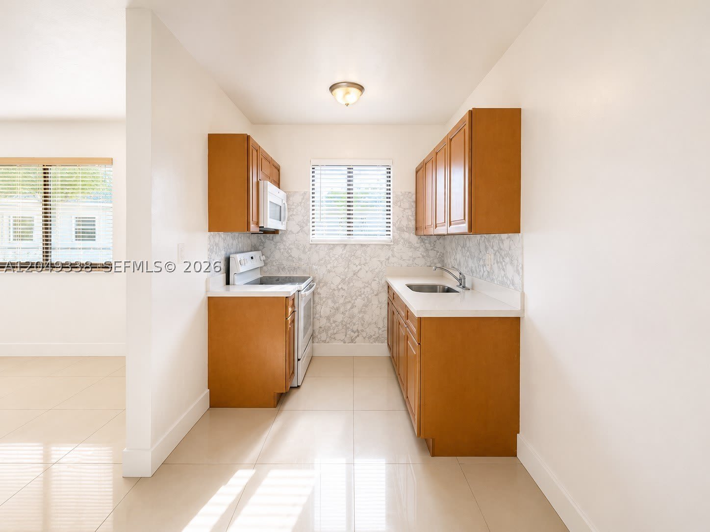 1910 NW 31st St – photo 3
