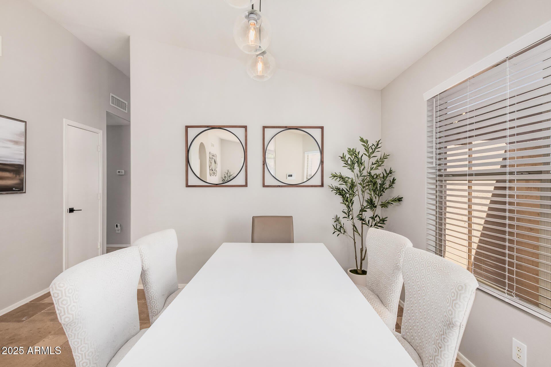 4632 E MOSSMAN Road – photo 4