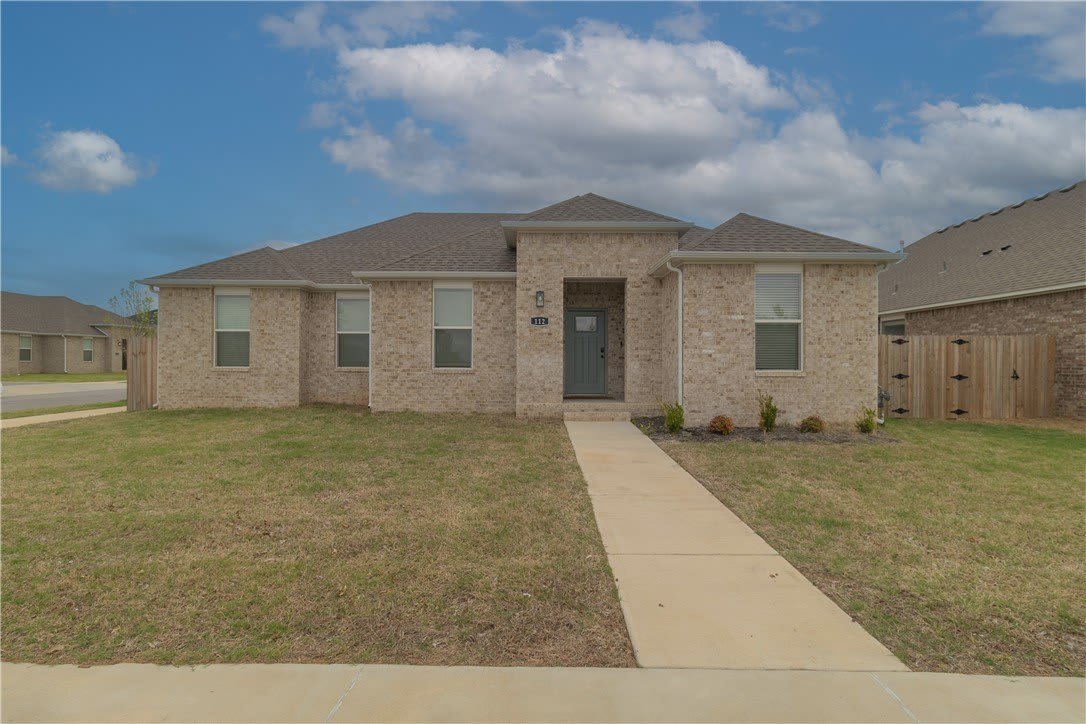 112 S Broyles Avenue – photo 2