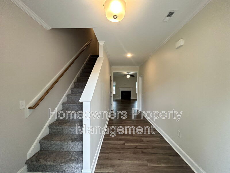 1210 Simpson St – photo 2