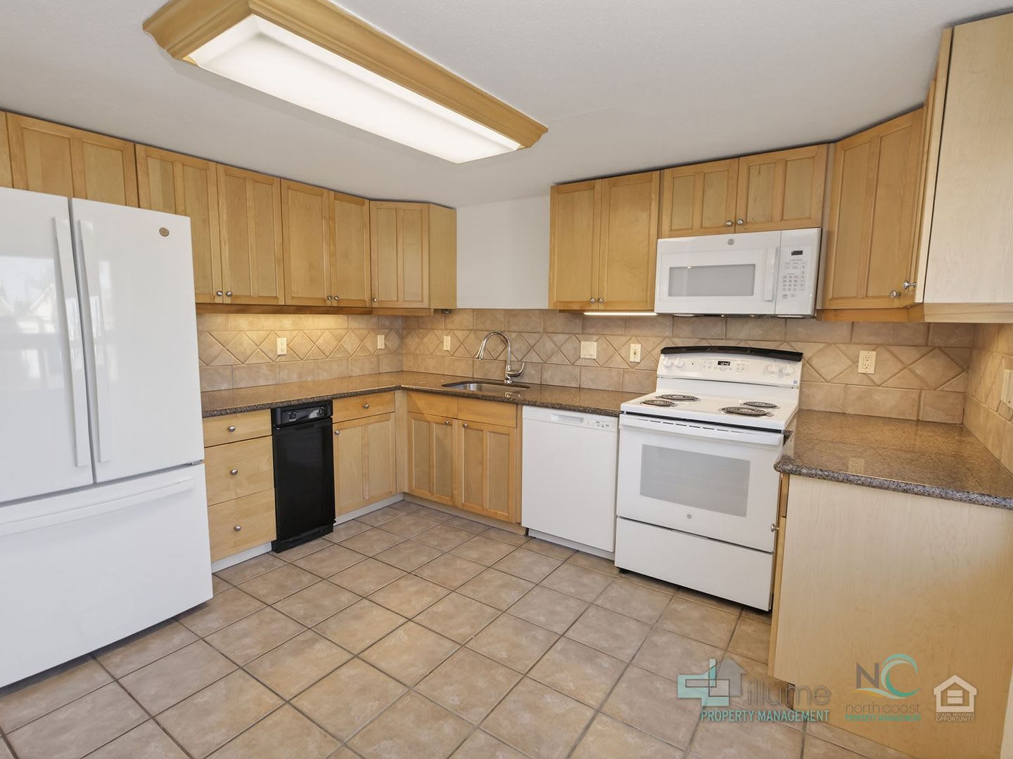 849 1St Ave – photo 4