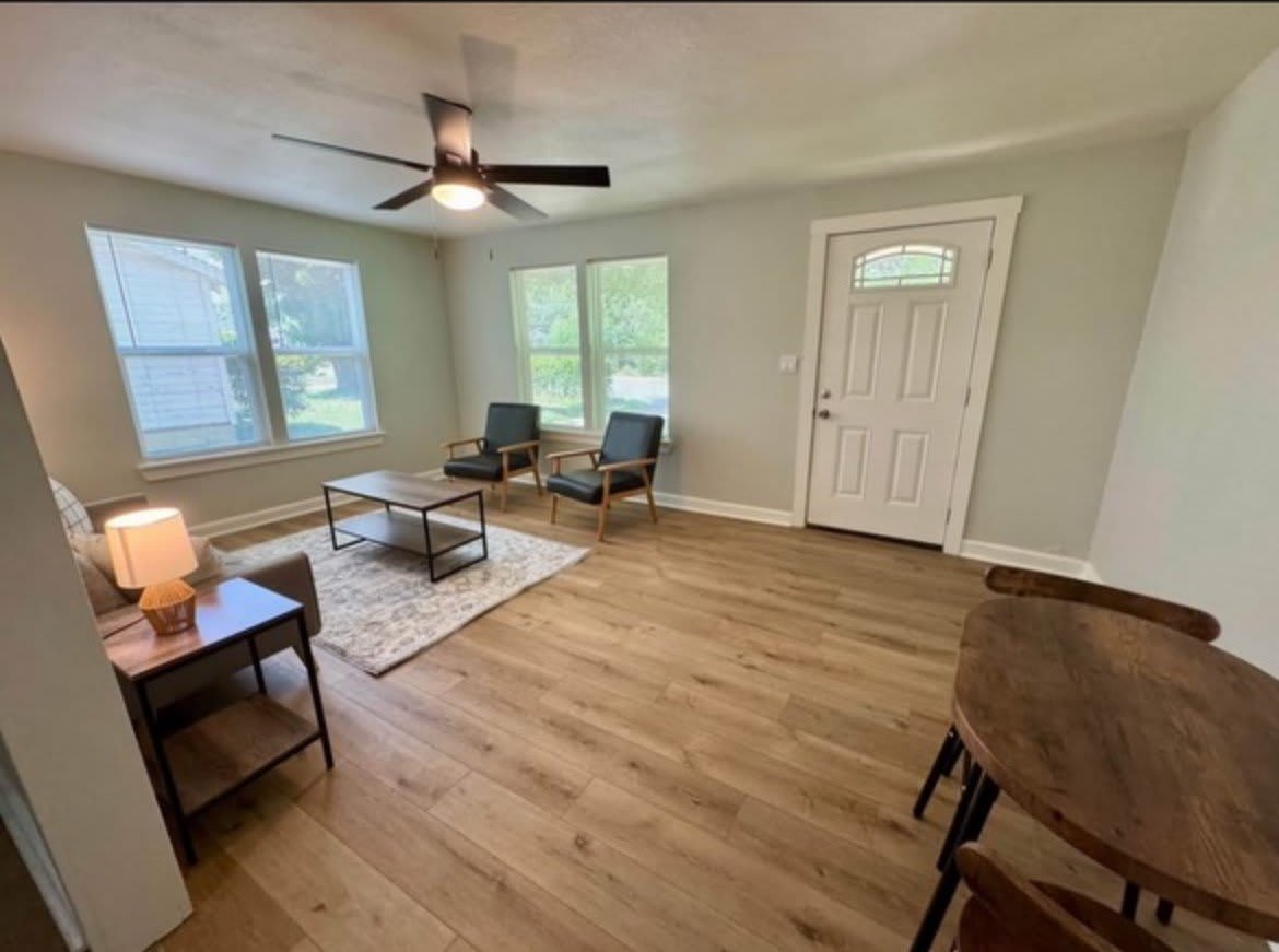 1210 Hogan Lane – photo 2