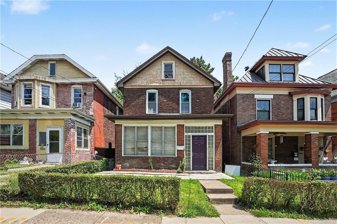 1045 Flemington St – photo 1