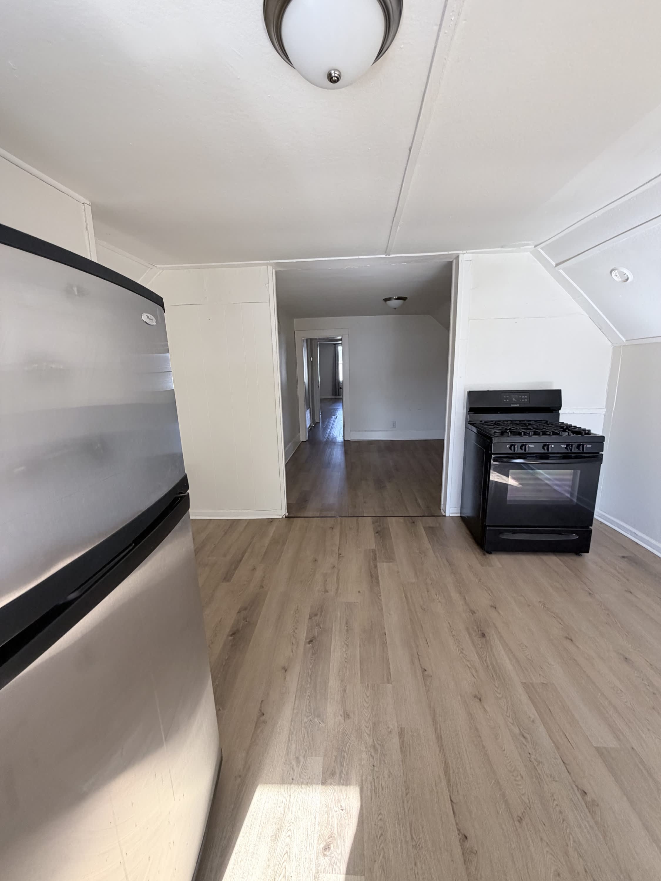 2210 West Iowa Street – photo 3