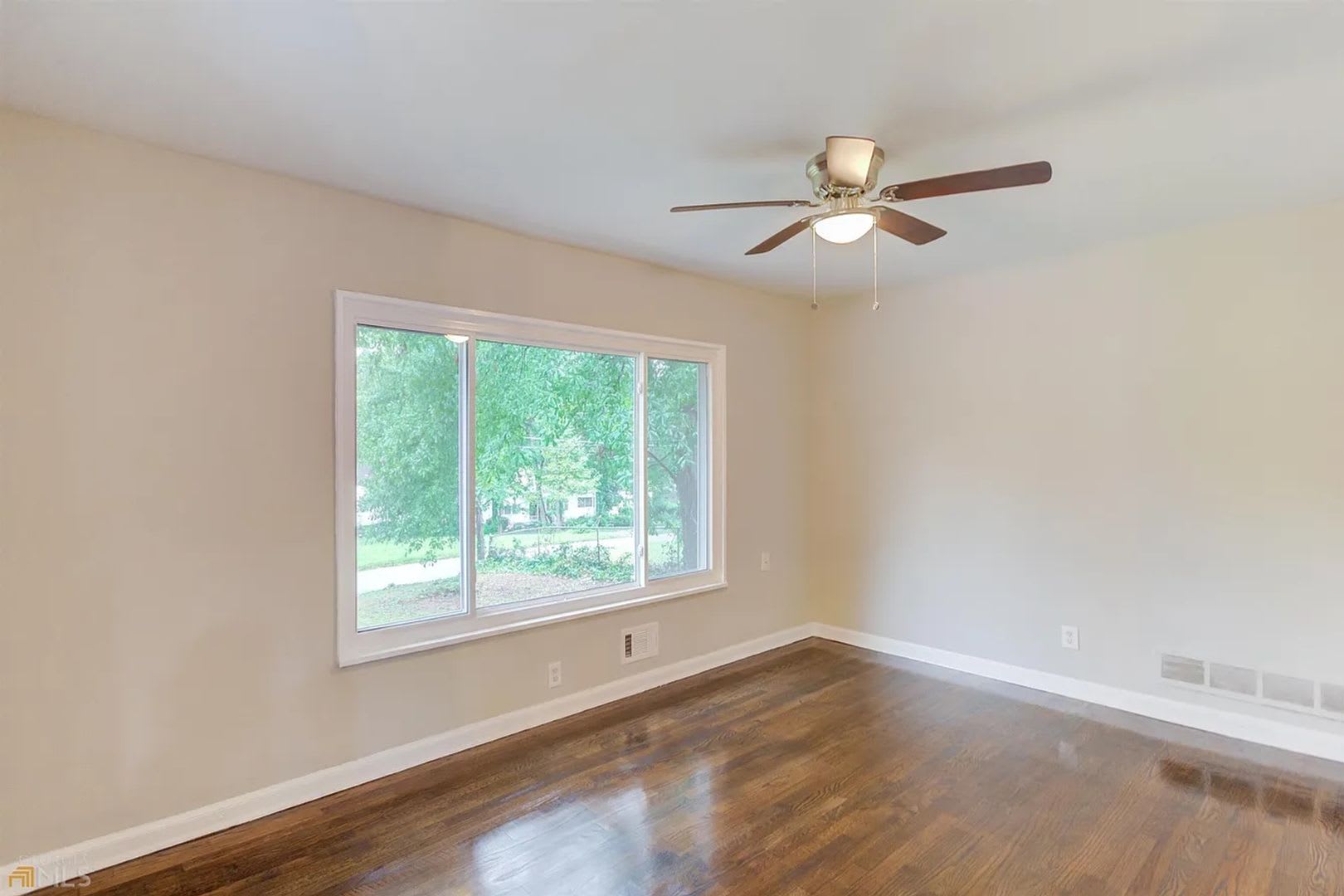 Room in 3 Bedroom Home at Oldknow Dr NW – photo 3