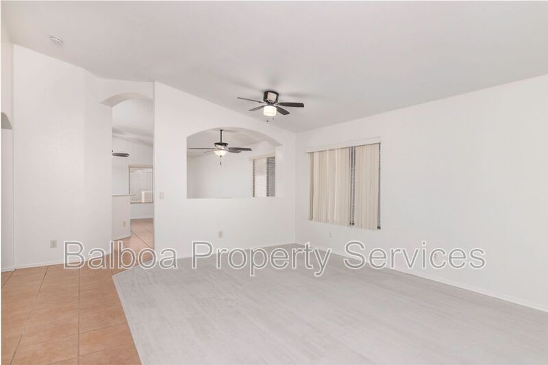 537 E Appaloosa Rd – photo 3