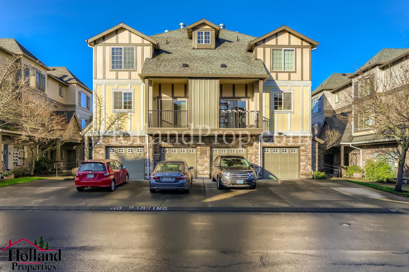 Spacious 2 Bed, 2.5 Bath Condo with Brand New Carpet – Prime Hillsboro Location – photo 2