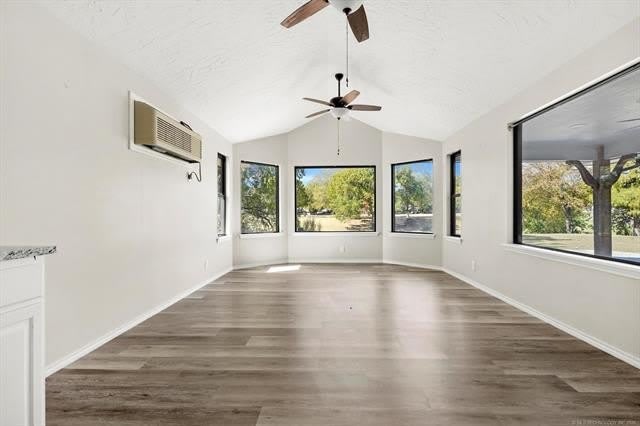 8610 Meadowood Circle – photo 5