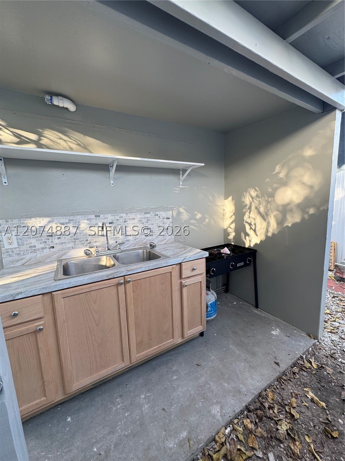 1864 NW 27th St – photo 5