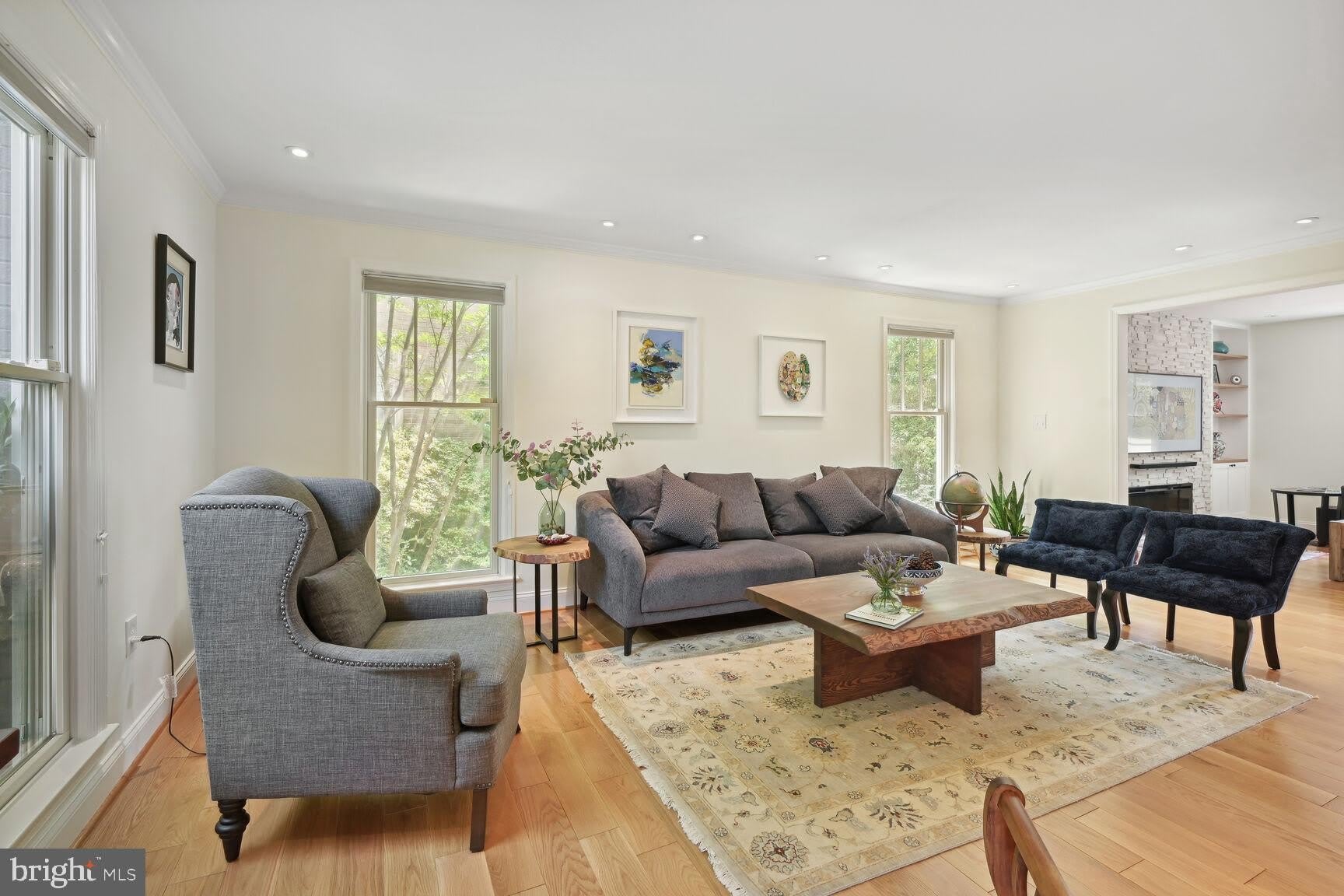 4208 MAPLE Terrace – photo 3