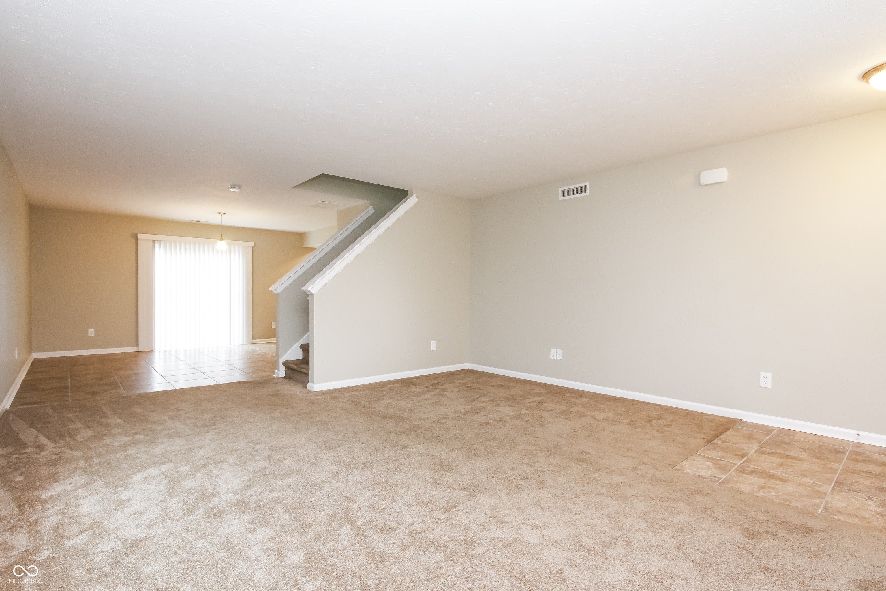 2261 Rosswood Boulevard – photo 2