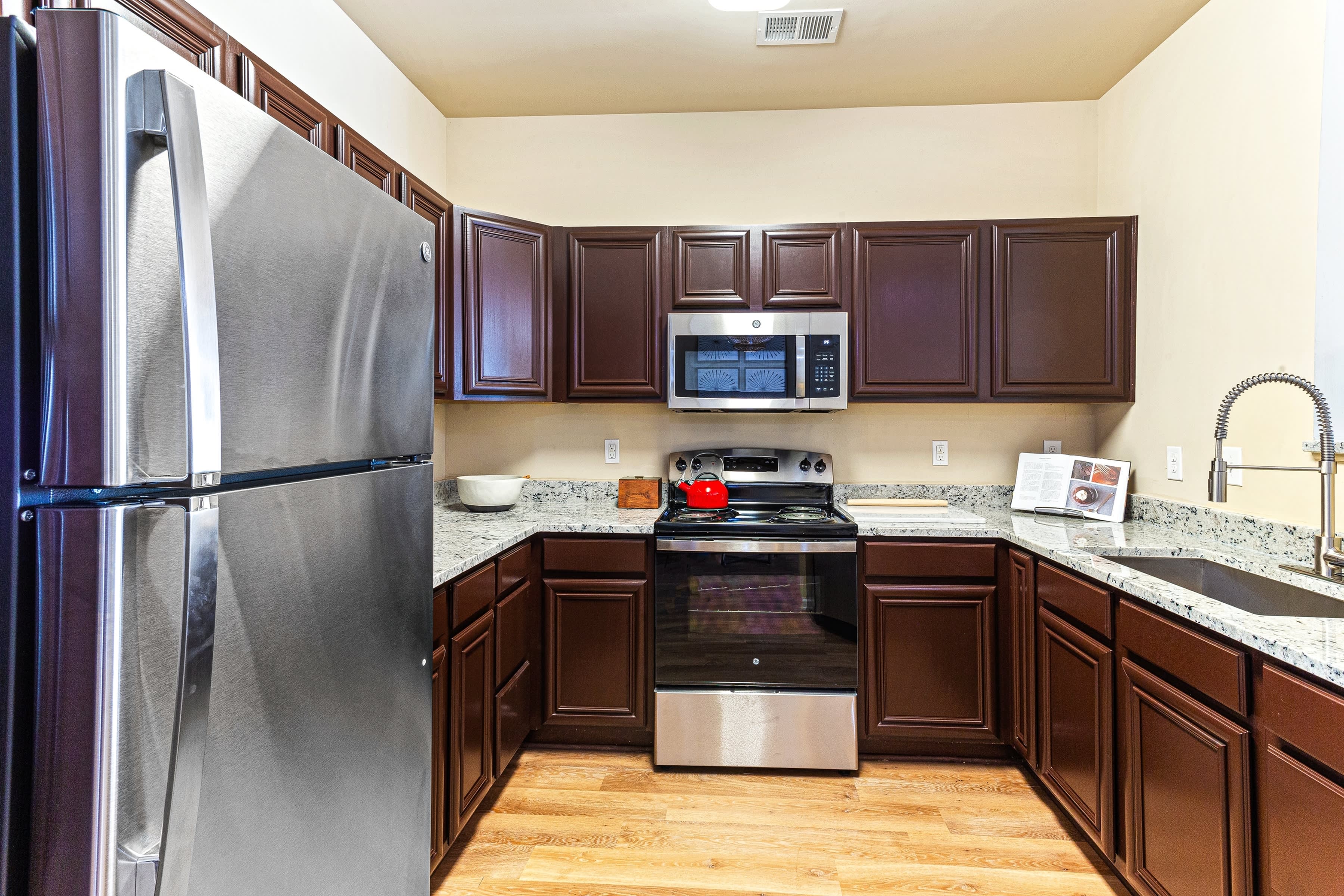 The Enclave At Pamalee Square – photo 4