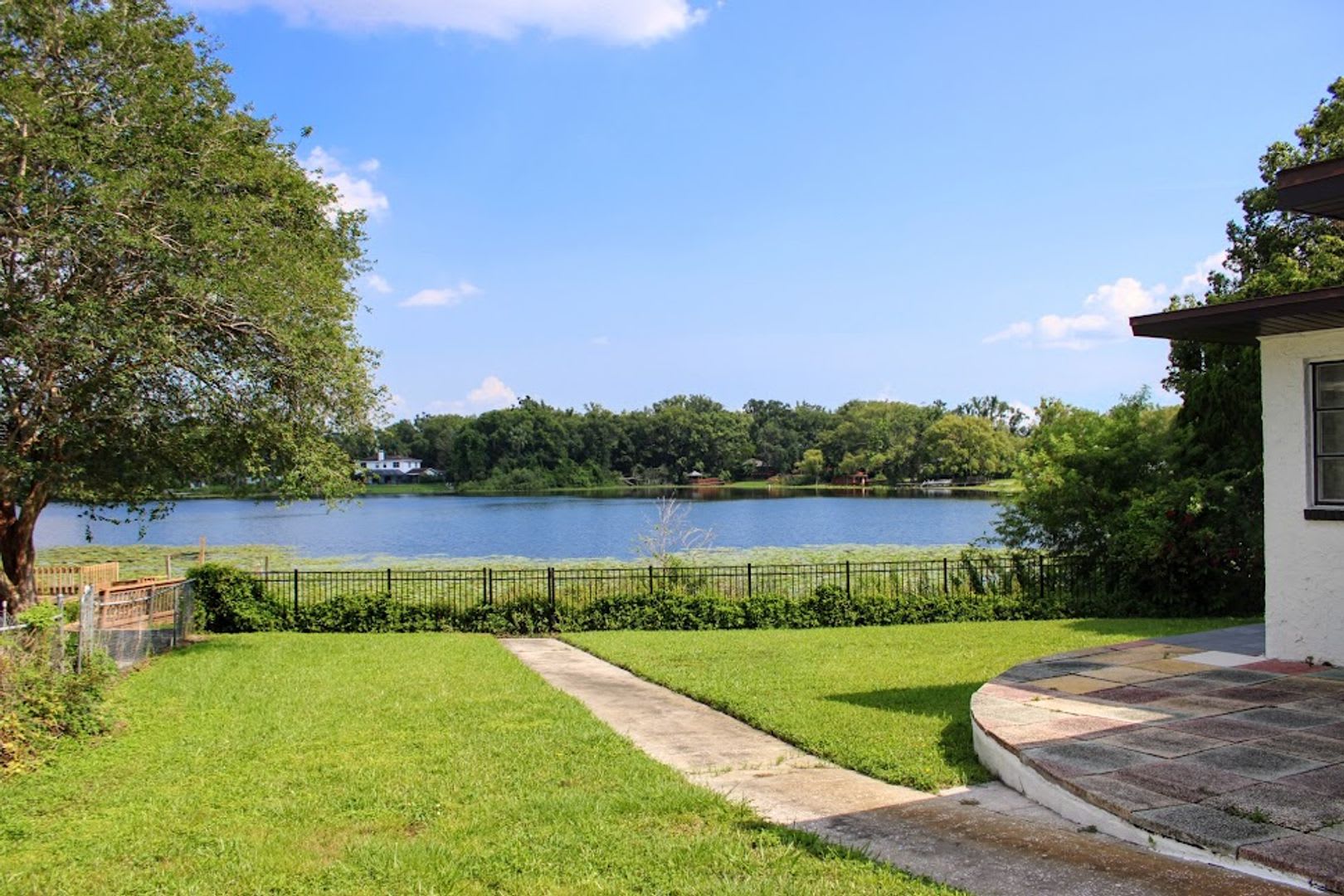 Modern Comfort Awaits at 3012 Justamere Ln — Your Perfect Lakefront Florida Retreat! – photo 3