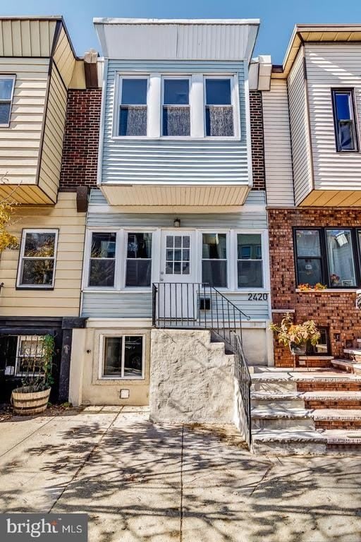 2420 S LEE STREET – photo 2