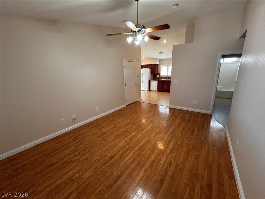 1480 Amitola Avenue – photo 5