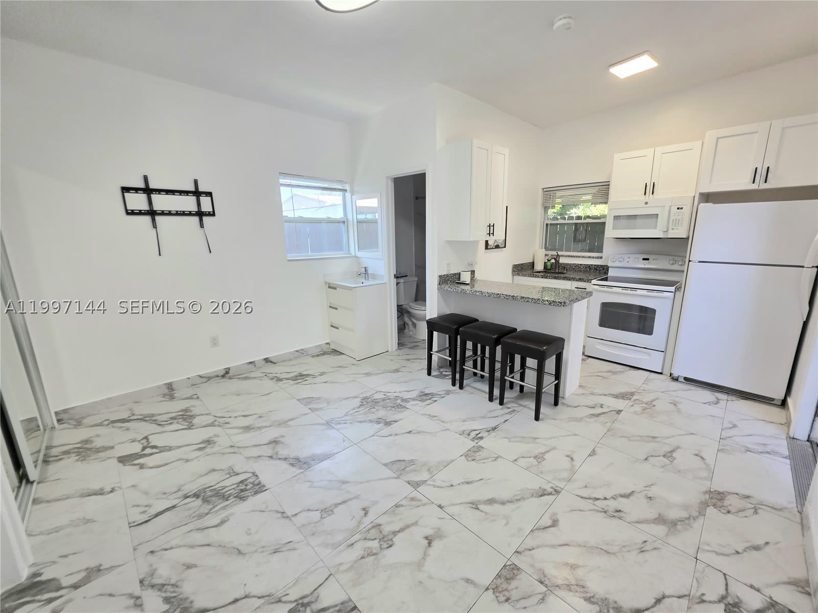 1720 NW 180th Ter – photo 1