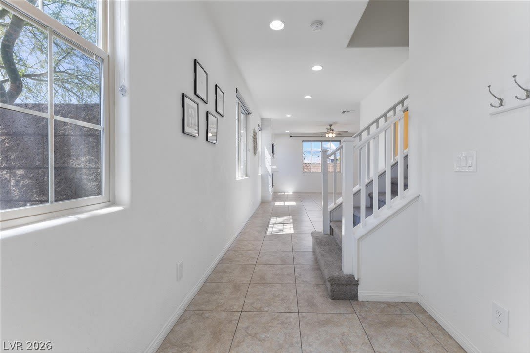 10925 Jordyn Hill Street – photo 2