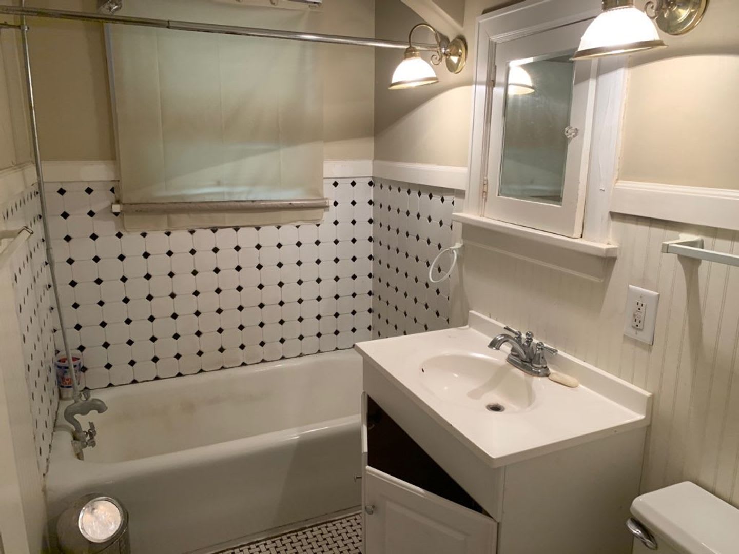 College Hill duplex for rent! – photo 4
