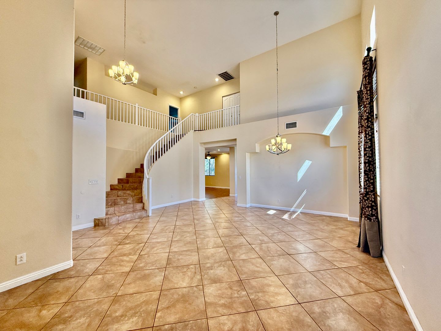 6800 Fruit Flower Ave. – photo 4