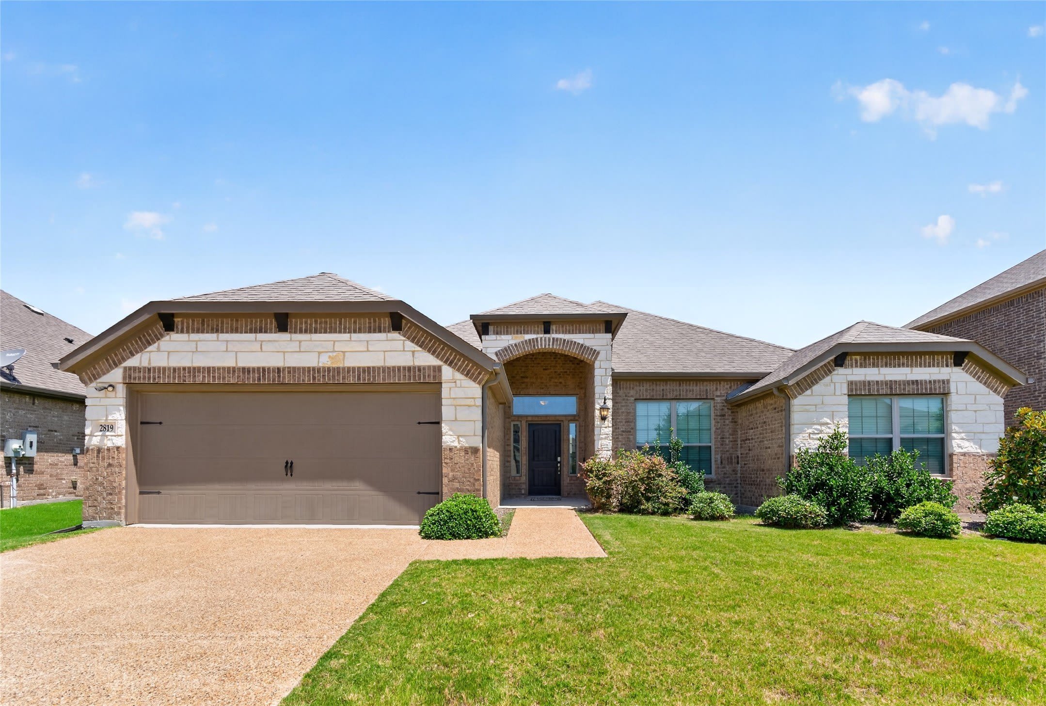 2819 Diamondback Drive – photo 1