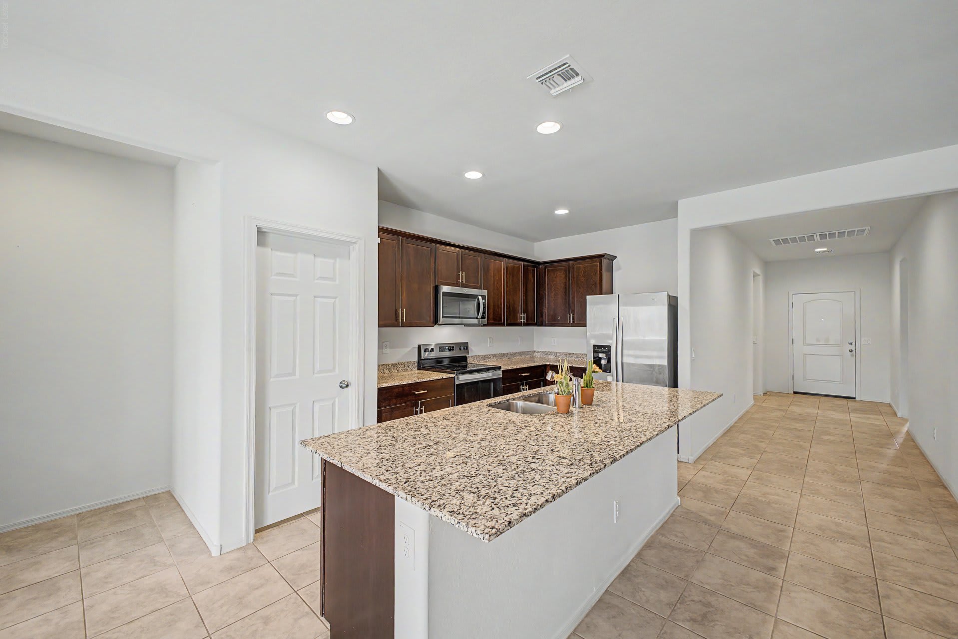 25273 West Atlanta Avenue – photo 3