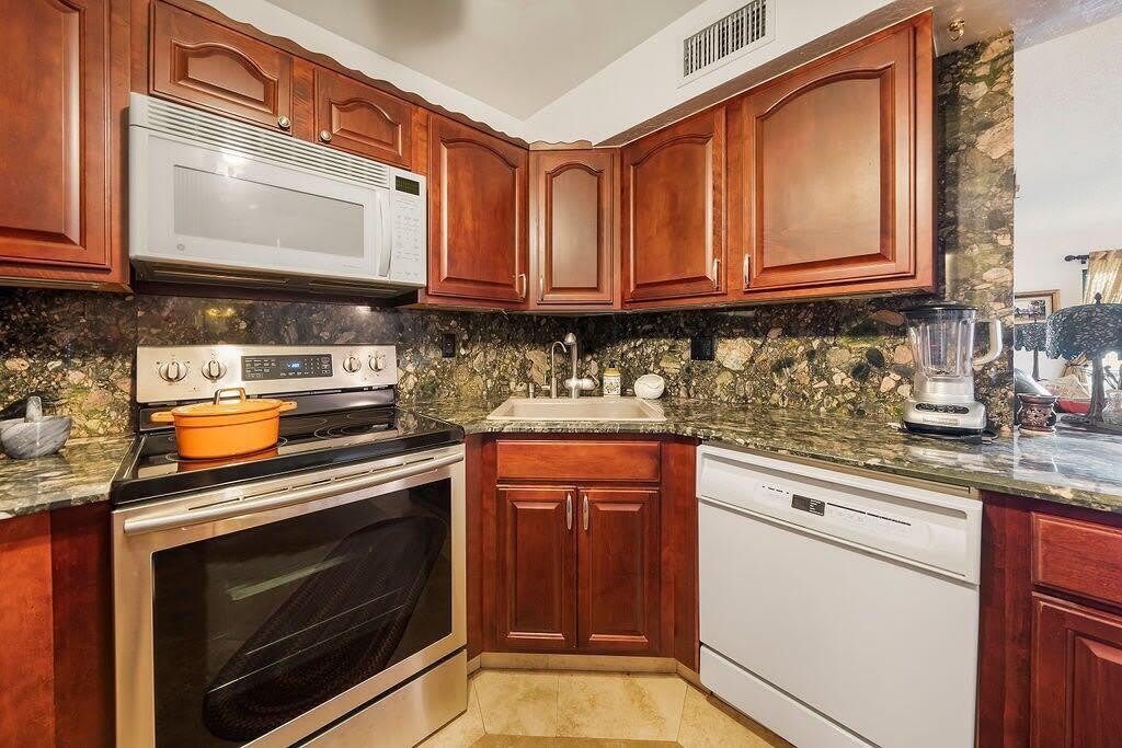 9900 Pineapple Tree Drive – photo 3