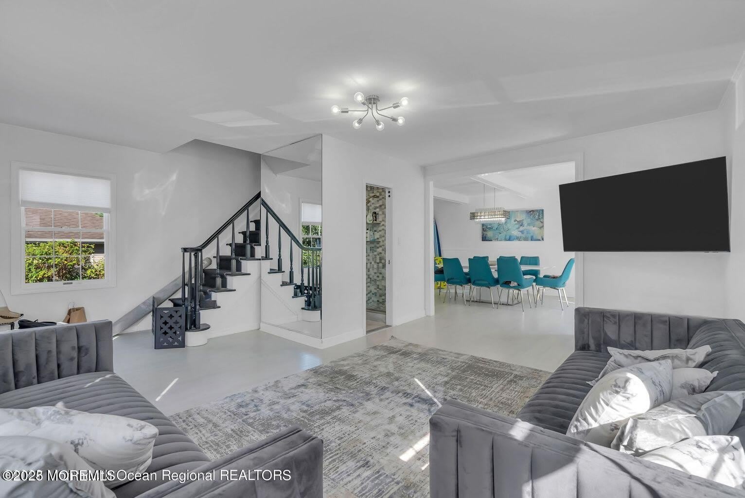 373 W Park Avenue – photo 3
