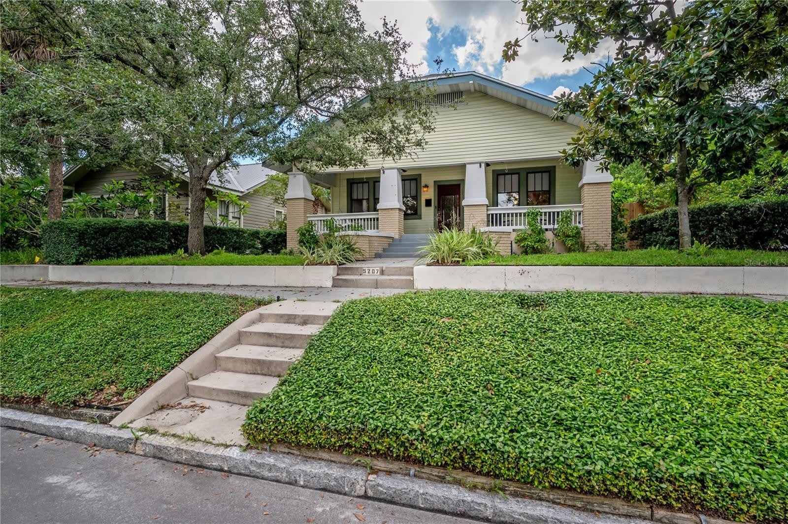 5207 N SUWANEE Avenue – photo 2