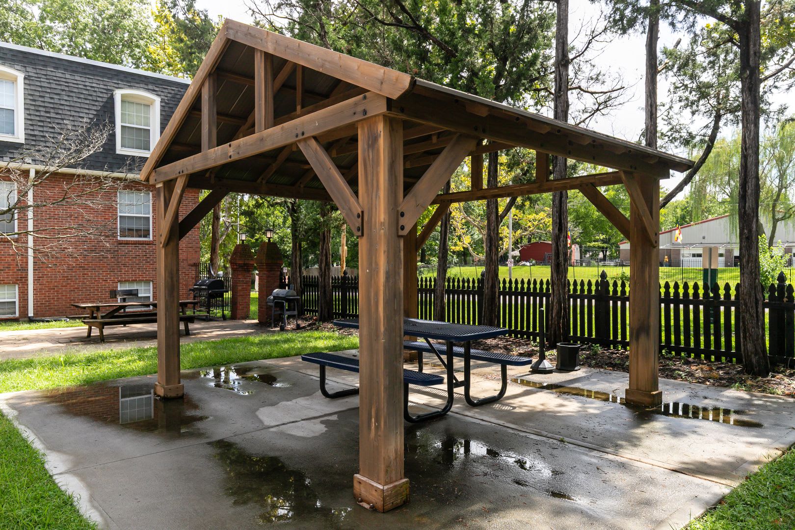 Apartment in North Kansas City – photo 3