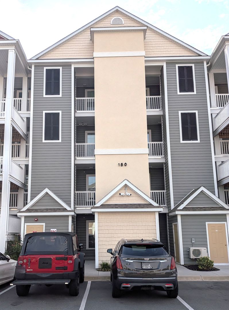 3Br 2Ba First Floor Condo In The Village At Queens Harbour – photo 1