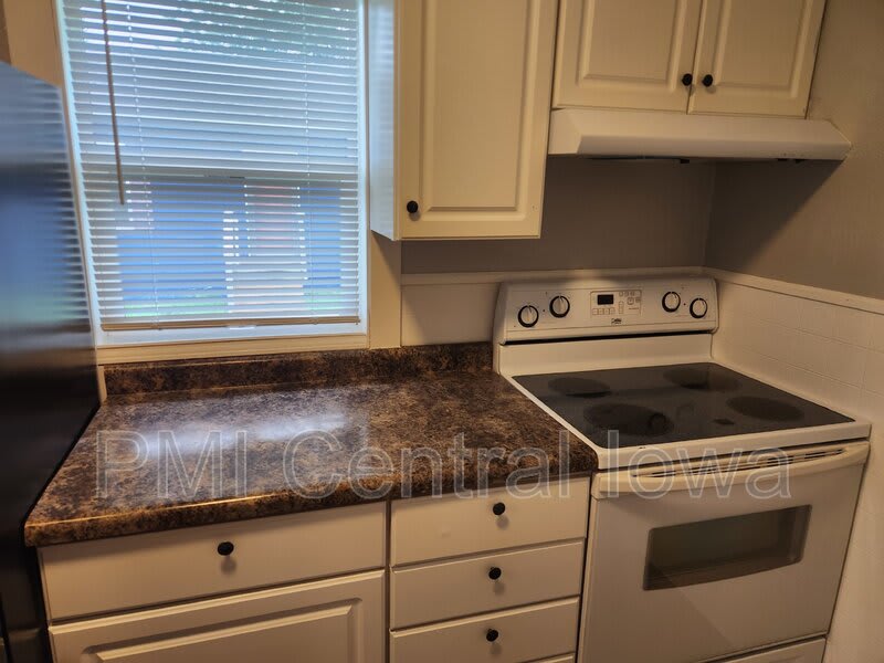 1806 Jefferson Avenue – photo 5