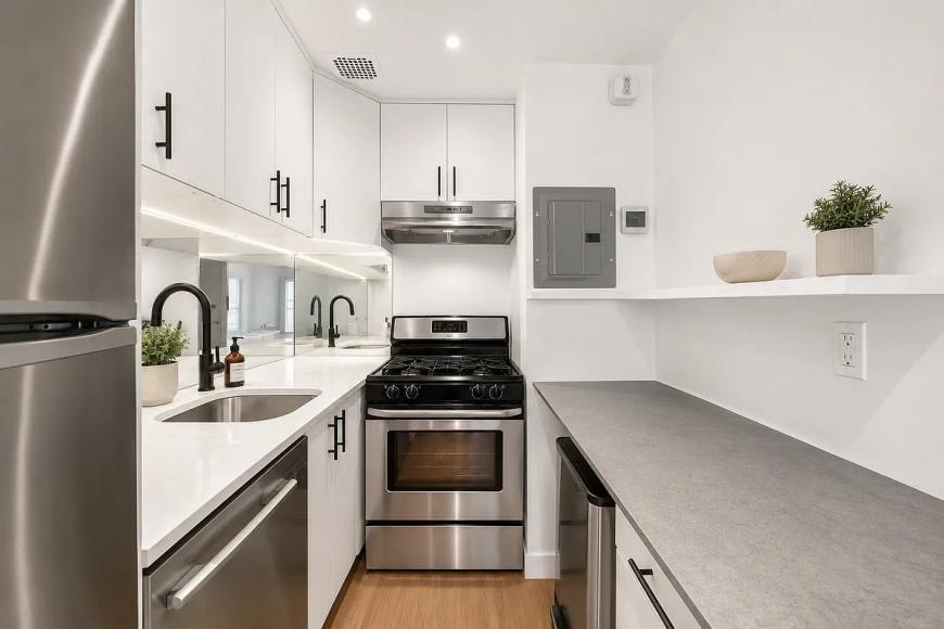 680 Broadway – photo 5